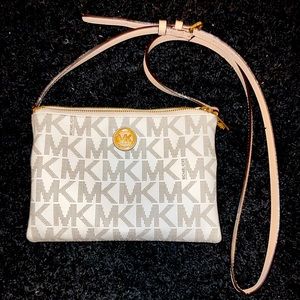 Michael Kors crossbody. Cream color.